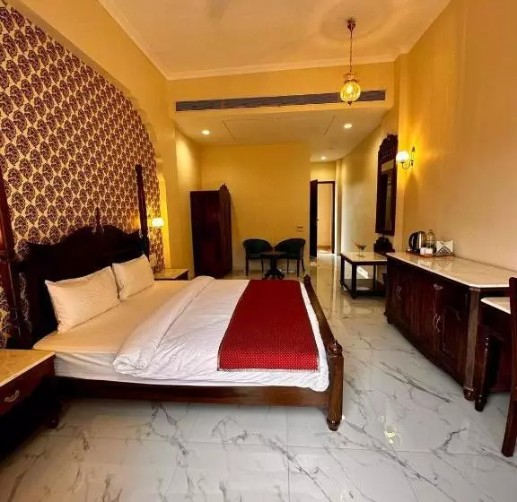 Hotelli Br Resort & Club