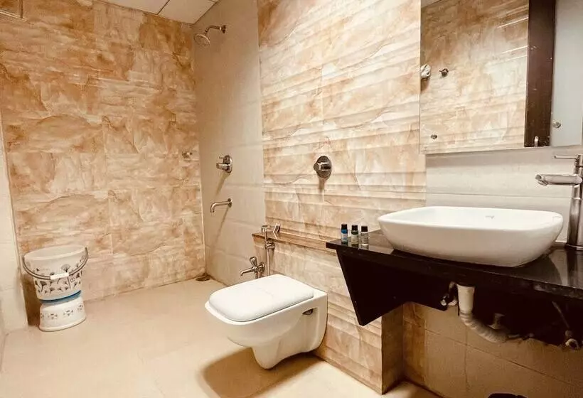 Hotelli Br Resort & Club