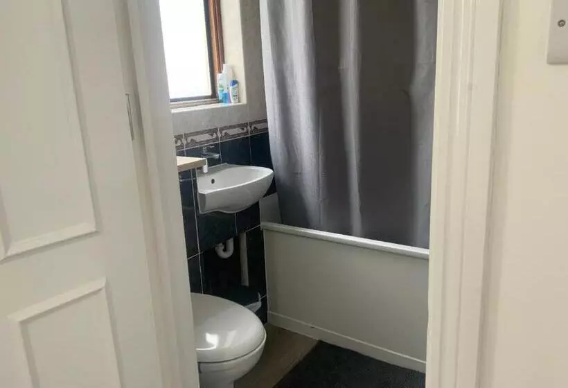 ホテル The London En Suite