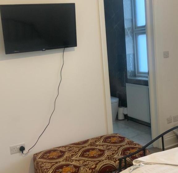 Hotelli The London En Suite