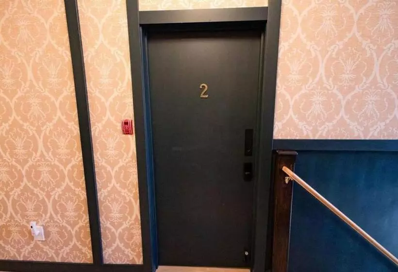 Hotelli Speakeasy King Suite