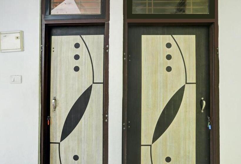 Oyo Hotel R K Shahpura