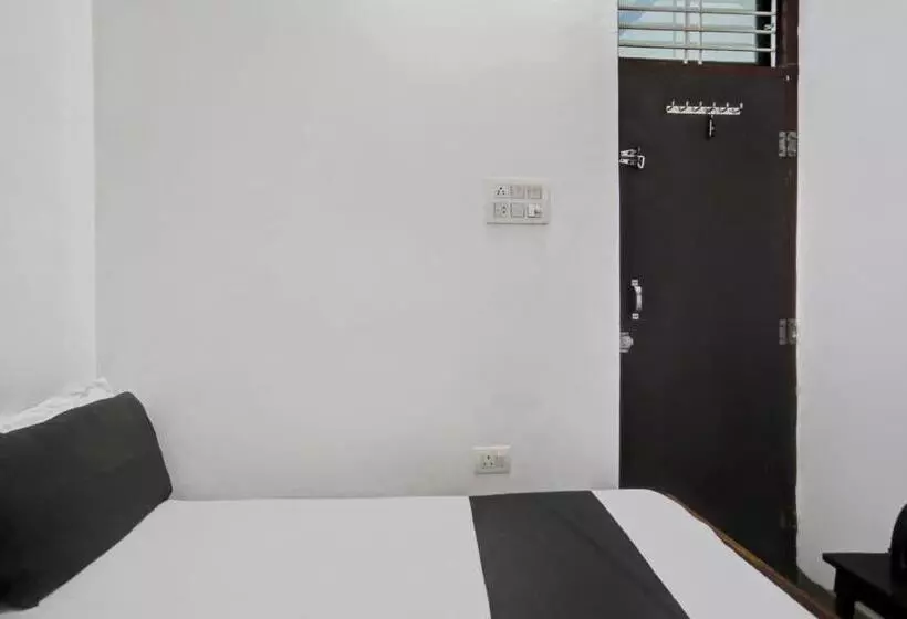 Oyo Hotel R K Shahpura