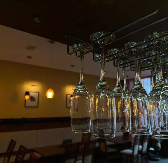 Majatalo Penzion Quercus