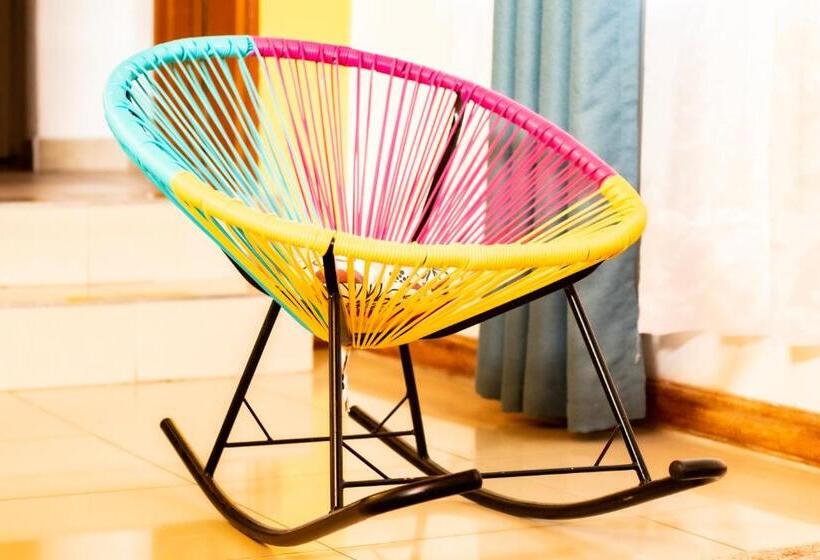 پانسیون Shape Inn Guest House