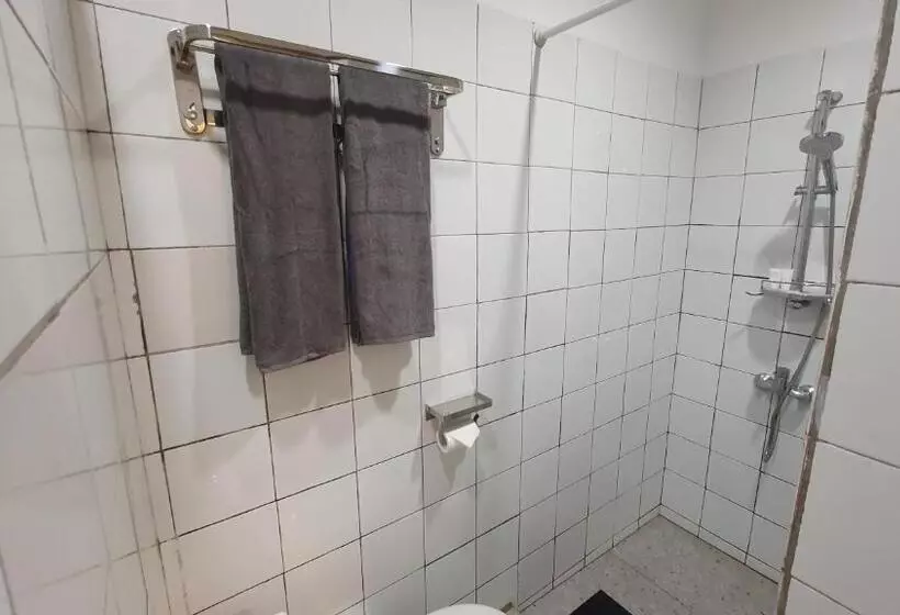 Ostello Kartika Lodge