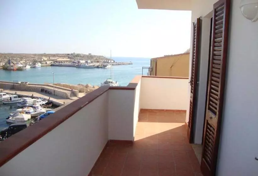Aamiaismajoitus (B&B) Bb Lampedusa Cavaliere