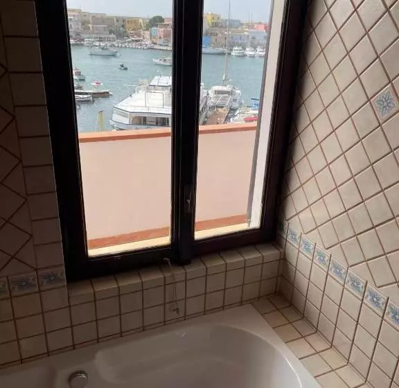 Aamiaismajoitus (B&B) Bb Lampedusa Cavaliere