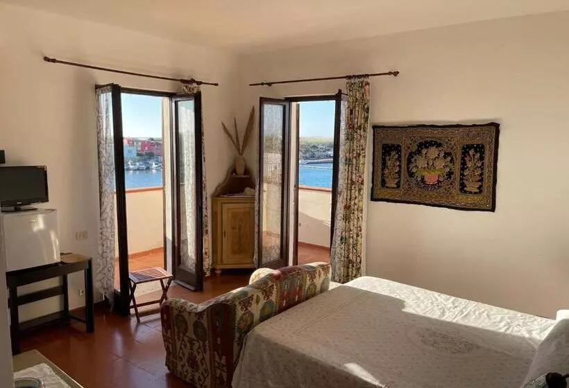Aamiaismajoitus (B&B) Bb Lampedusa Cavaliere