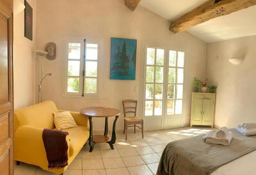 Bed and Breakfast La Rainette En Provence