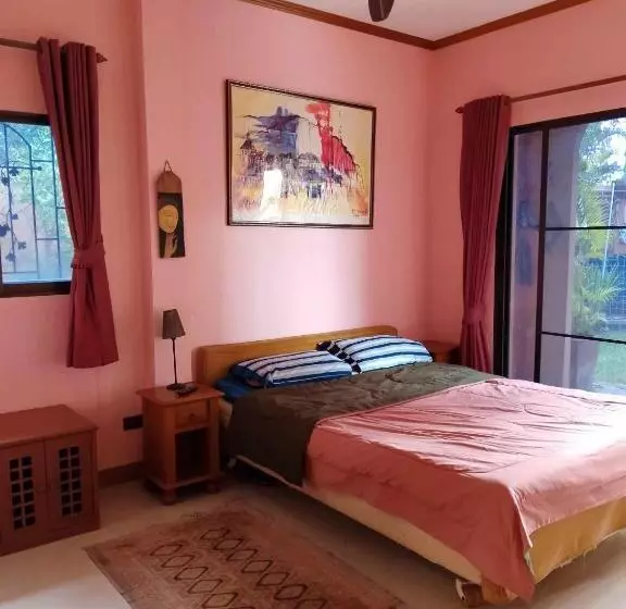 Aamiaismajoitus (B&B) Nirvana Pool Villa 2