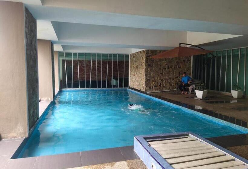 Homestay De’viana Nms Residence