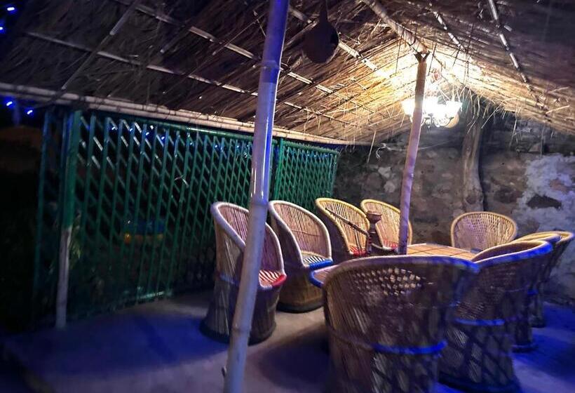 Hotel Farm With 5 Huts, Heated Pool And Bonfire