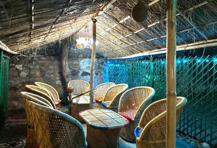 Hotel Farm With 5 Huts, Heated Pool And Bonfire