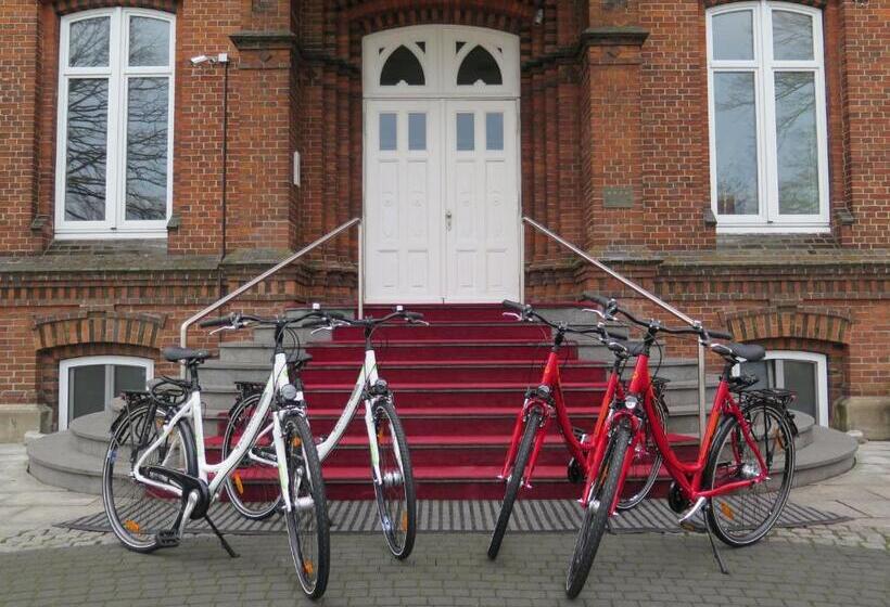 Отель Navigare Buxtehude