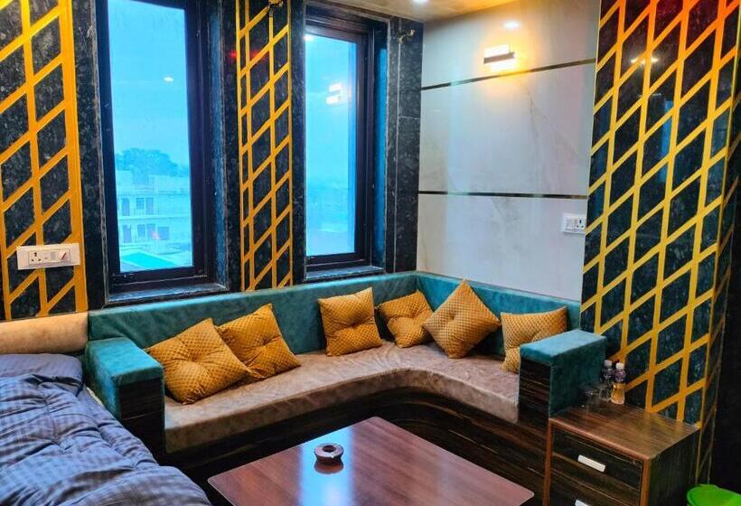 호텔 Prem Shanti Inn