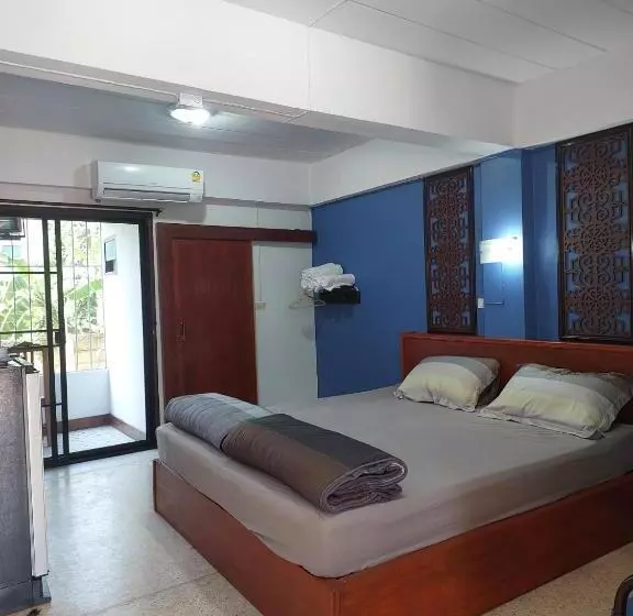 Hotelli Ratchawong Place ราชวงศ์ เพลส   หลังพ่อขุน