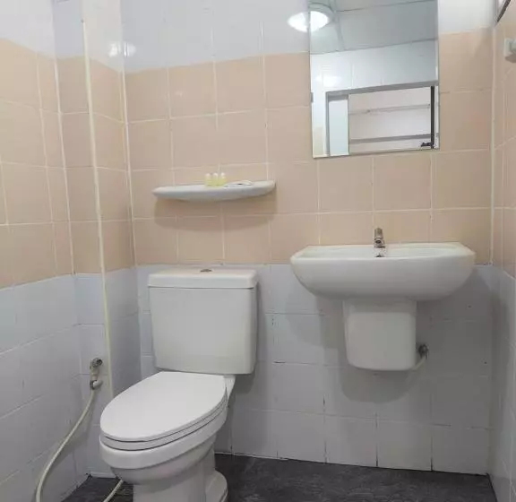 Hotelli Ratchawong Place ราชวงศ์ เพลส   หลังพ่อขุน