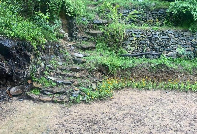 בית מלון כפרי Zebervan Retreat