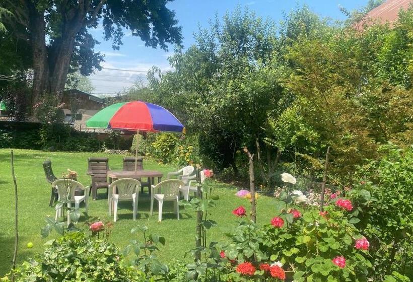 Hotel Zebervan Retreat