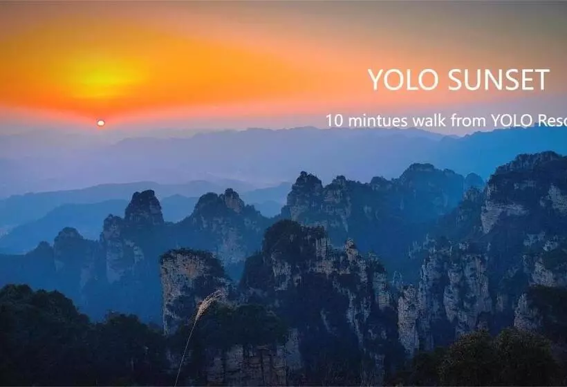 Hotelli Zhangjiajie Yolo Resort  Within Zhangjiajie National Forest Park