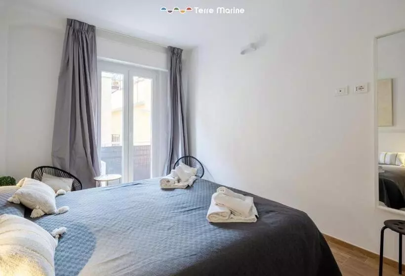 پانسیون Midtown, Terre Marine