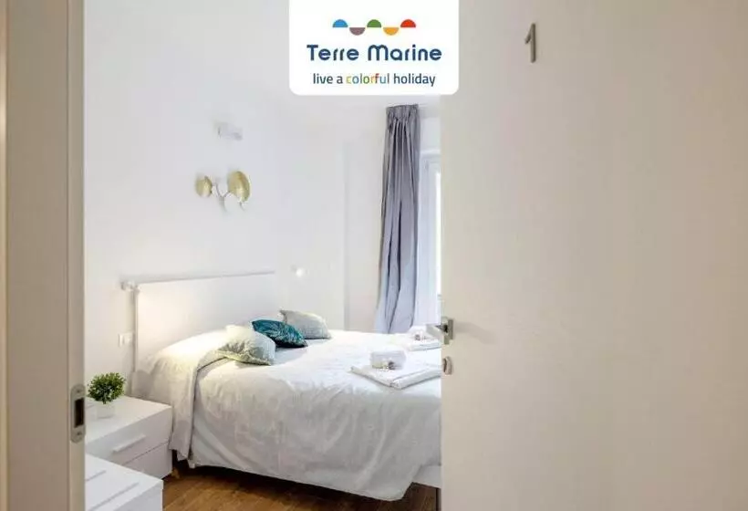 پانسیون Midtown, Terre Marine