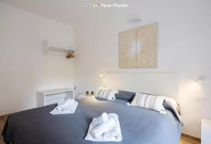 پانسیون Midtown, Terre Marine