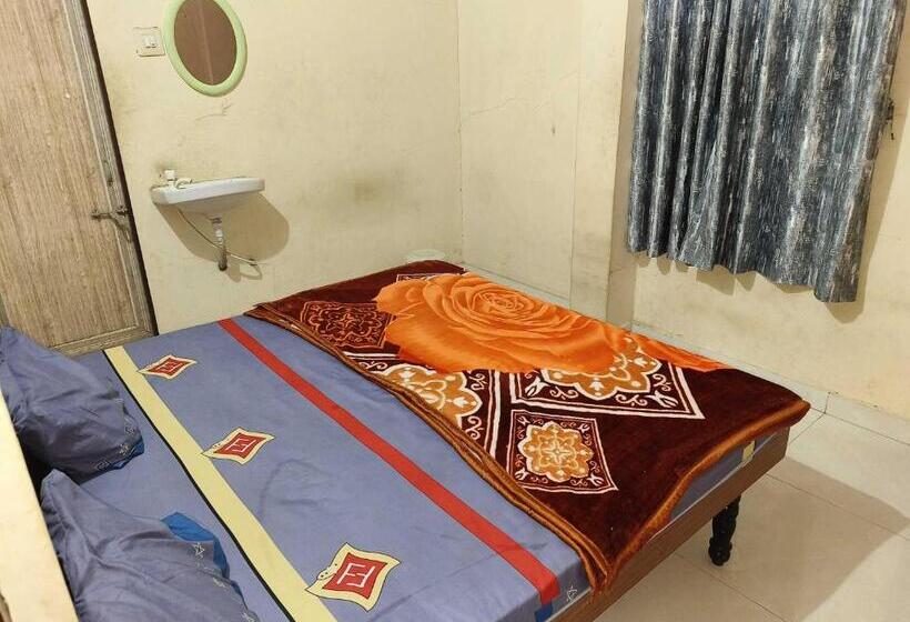 Spot On Hotel Vip Inn