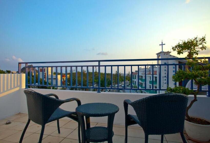 تختخواب و صبحانه Golden Sea Inn