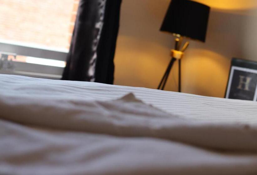 تختخواب و صبحانه Huntsman Tavern