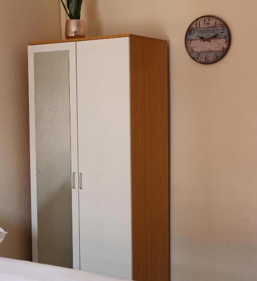 تختخواب و صبحانه Huntsman Tavern