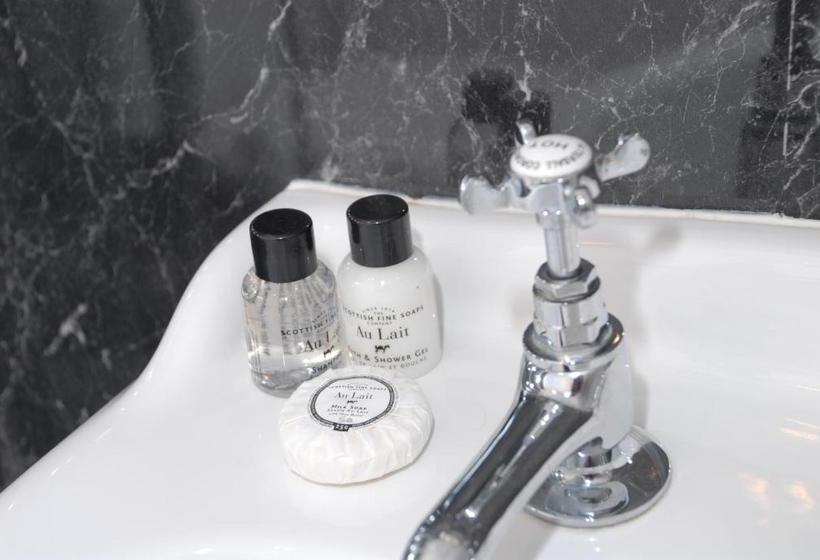 مبيت وإفطار Lynwood Guest House