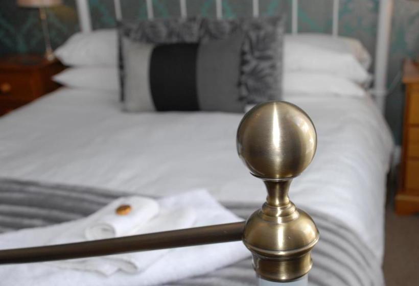 مبيت وإفطار Lynwood Guest House