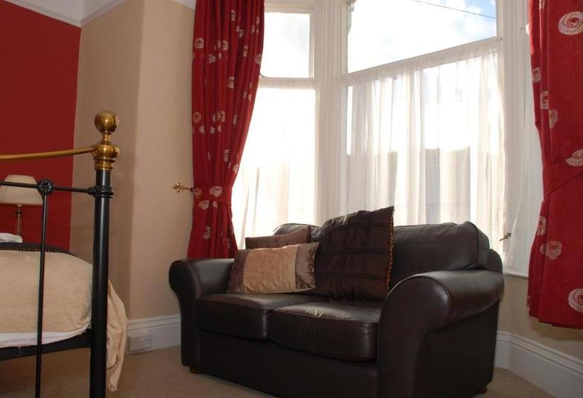 مبيت وإفطار Lynwood Guest House