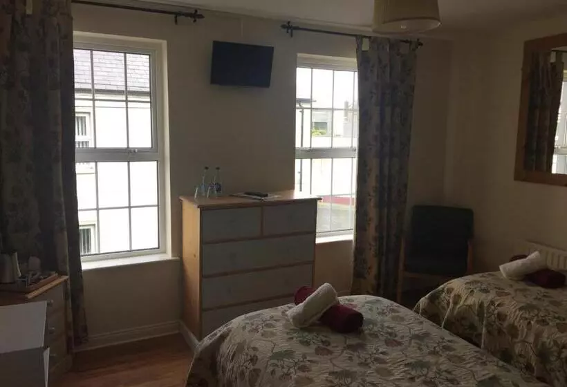 تختخواب و صبحانه Roomz