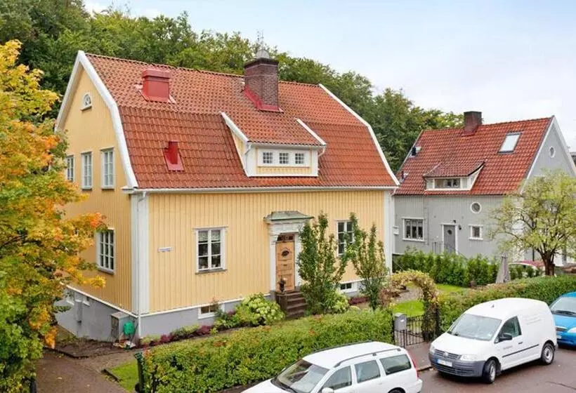 هتل 5:ans Bed & Breakfast
