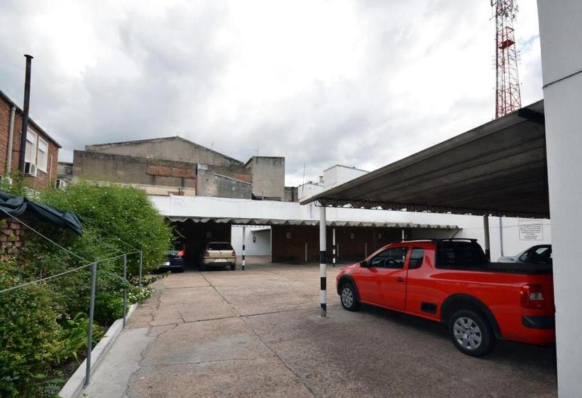 ホテル Español Salto