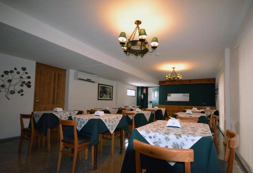 ホテル Español Salto