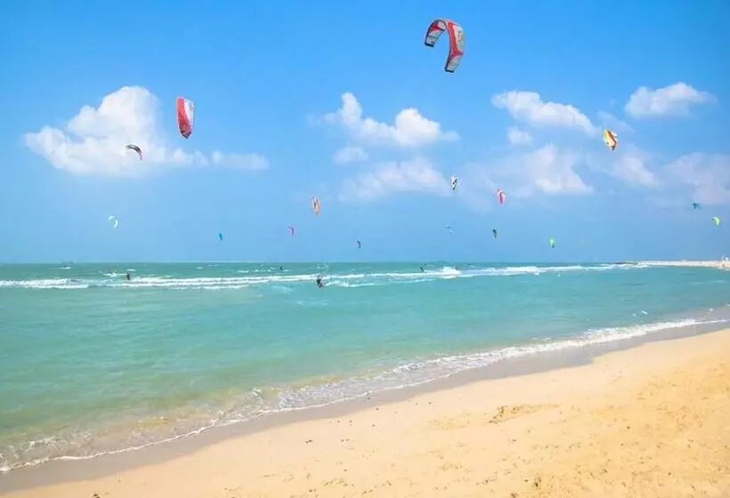 هتل Roda Beach Resort