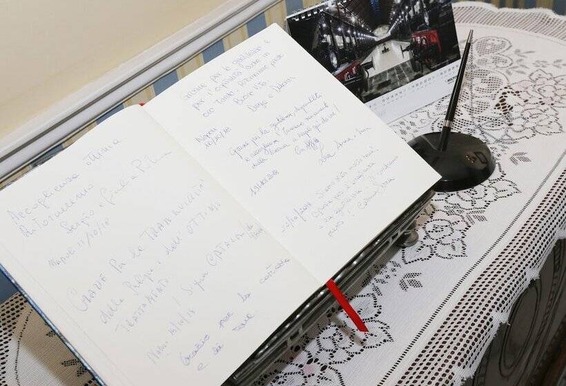 هتل Santa Lucia 50