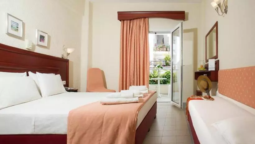 ホテル Xenios Loutra Village Beach