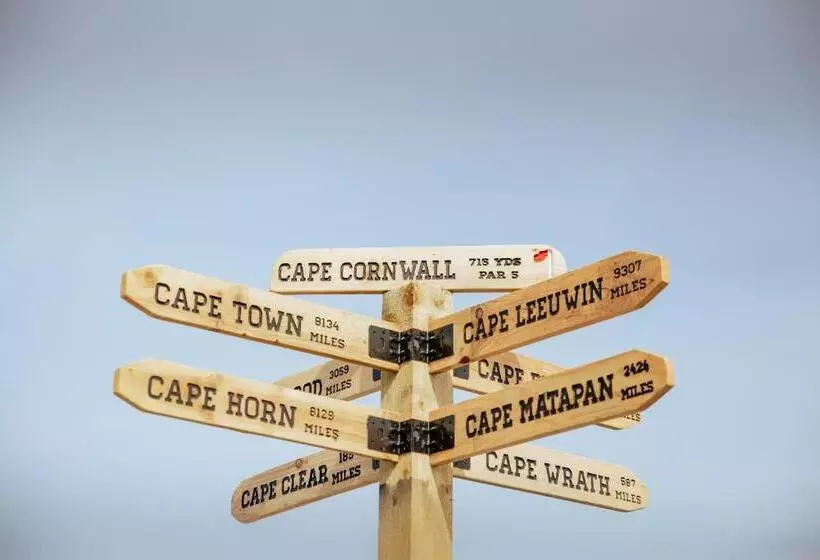 استراحتگاه Cape Cornwall Club