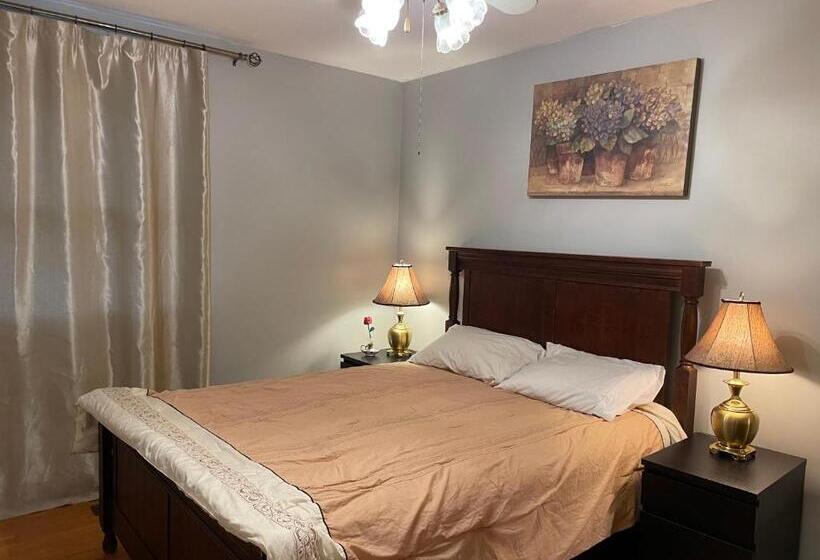 住宿加早餐  Bright Room In A Castle