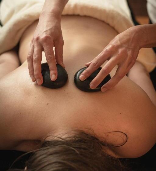 ベッドアンドブレックファースト Fount Estremiero