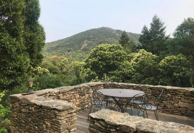 ベッドアンドブレックファースト Fount Estremiero