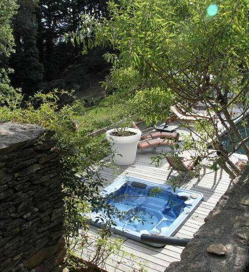 ベッドアンドブレックファースト Fount Estremiero