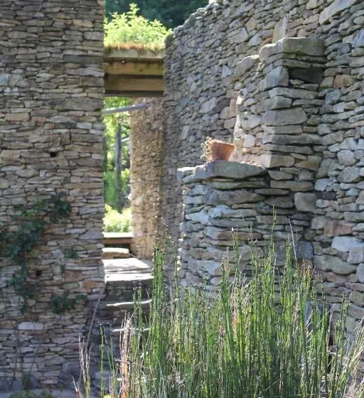 ベッドアンドブレックファースト Fount Estremiero