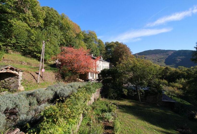 ベッドアンドブレックファースト Fount Estremiero