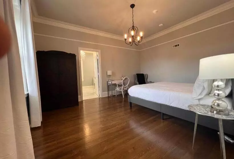 ベッドアンドブレックファースト Wood Manor Guest House